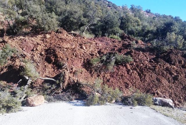 Landslide in Moira, Greece (source: achaianews.gr)