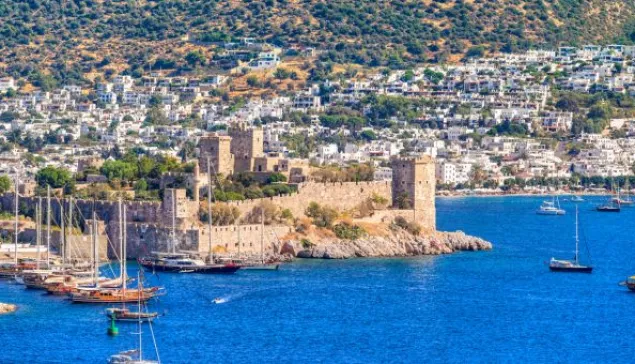 Μπόντρουμ, Τουρκία,  παραθαλάσσιος περίπατος στο Μποντρουμ