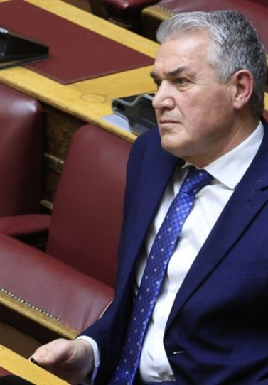 Επίθεση Κυριαζίδη στην Κωνσταντοπούλου: “Εξέφρασα μία ευχή, μεγάλωσε μέσα στην χλίδα”