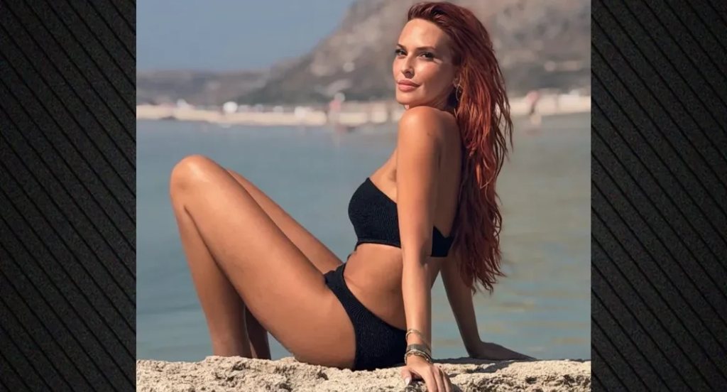 Σίσσυ Χρηστίδου: Φωτογραφήθηκε με μαύρο μονοκίνι σε παραλία στα Χανιά