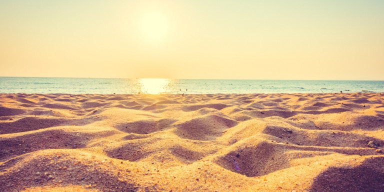 Γιατί κάποιοι δεν περπατούν στην άμμο: Είναι φορέας μετάδοσης ασθενειών; - Τα συμπεράσματα ερευνών
