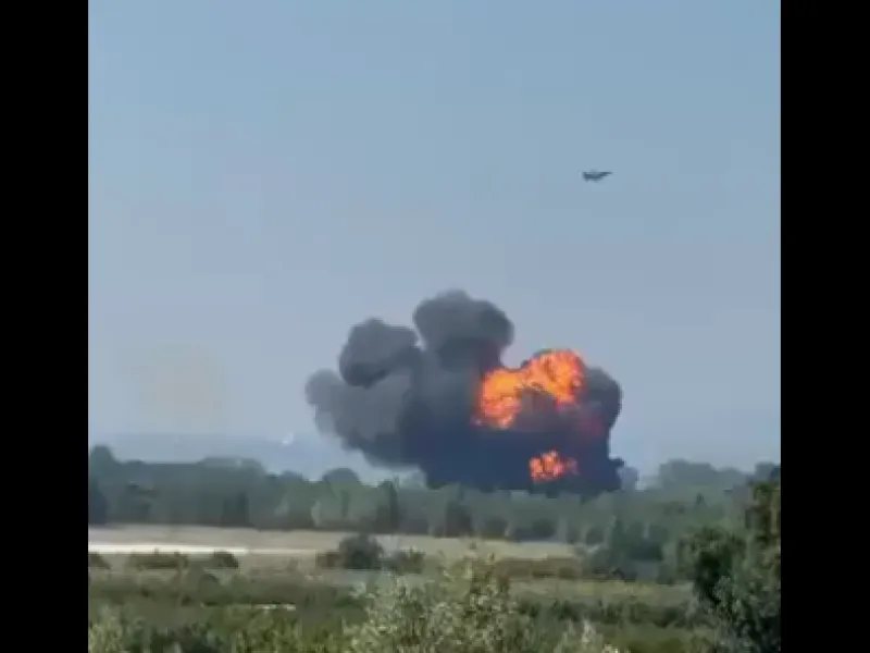 Συντριβή F-16 σε εκπαιδευτική πτήση στην Τουρκία – Σώος ο πιλότος