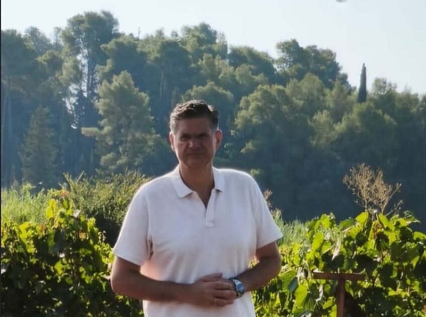 Διονύσης Καλαματιανός: «Στήριξη των παραγωγών κορινθιακής σταφίδας»