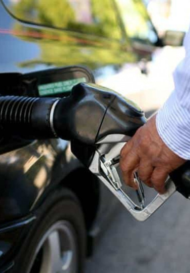 Πετρέλαιο: Παράταση της επιδότησης στο diesel εξετάζει η κυβέρνηση – Την επόμενη εβδομάδα οι αποφάσεις