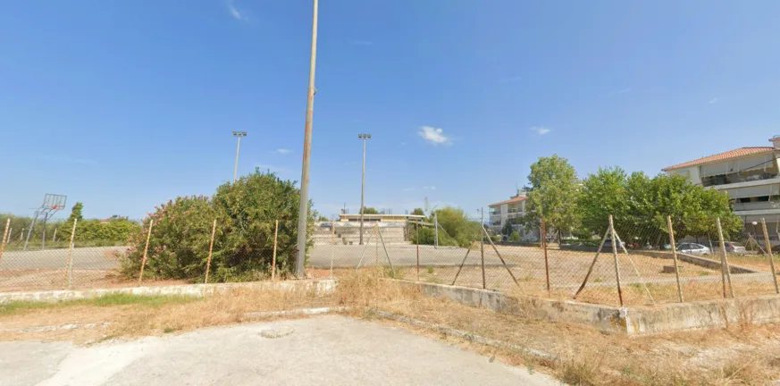 Πάτρα: Αίτημα για το ανοικτή γήπεδο μπάσκετ στην Παραλία
