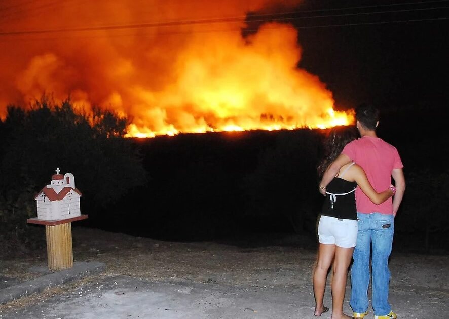 Η Ηλεία... ακόμα τρέμει τη φωτιά - Οι 49 νεκροί δεν ξεχνιούνται, εμείς τί μάθαμε