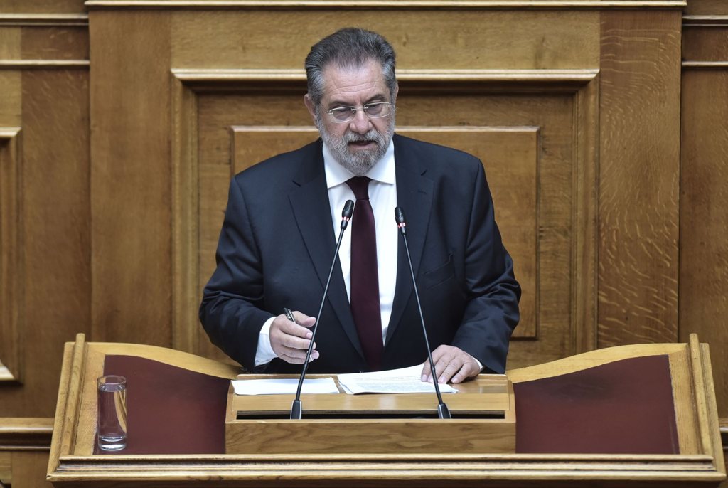 ΣΤΗ ΒΟΥΛΗ ΑΠΟ ΤΟΝ ΑΝΔΡΕΑ ΠΑΝΑΓΙΩΤΟΠΟΥΛΟ Η ΑΝΑΚΟΙΝΩΣΗ ΤΗΣ ΟΜΟΣΠΟΝΔΙΑΣ ΓΟΝΕΩΝ ΔΥΤΙΚΗΣ ΕΛΛΑΔΑΣ ΓΙΑ ΤΙΣ ΣΥΓΧΩΝΕΥΣΕΙΣ ΤΜΗΜΑΤΩΝ ΣΤΑ ΣΧΟΛΕΙΑ ΤΗΣ ΑΧΑΪΑΣ