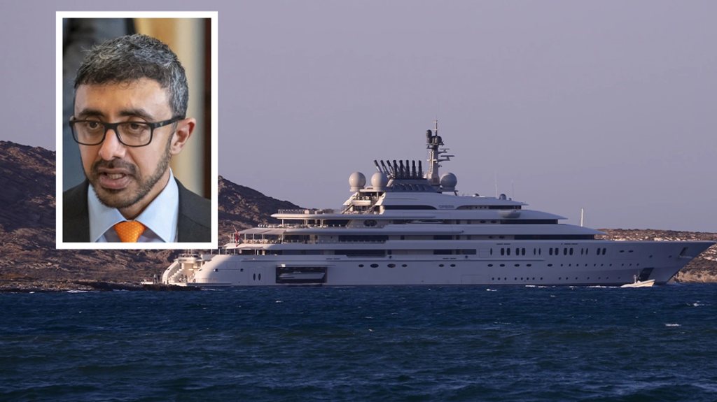 Στην Πάρο ο σεΐχης και υπουργός Εξωτερικών των Ηνωμένων Αραβικών Εμιράτων με θηριώδη θαλαμηγό