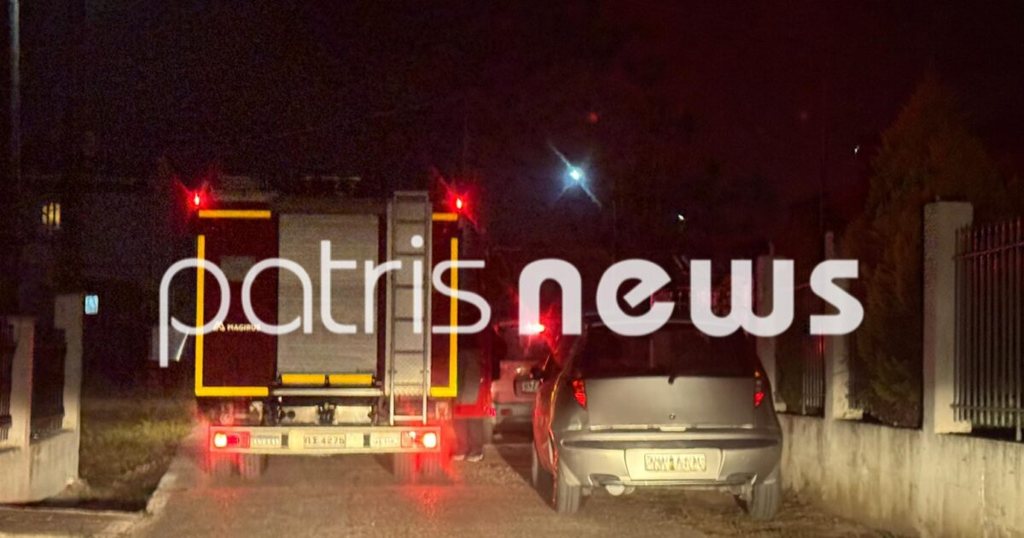 Φωτιά στο Σπαθοβούνι Κορινθίας - Επί τόπου οι δυνάμεις της Πυροσβεστικής