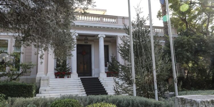 Κυβερνητικές πηγές για Τσίπρα: Άλλα είπε στην ομιλία, άλλα έστειλαν γραπτώς