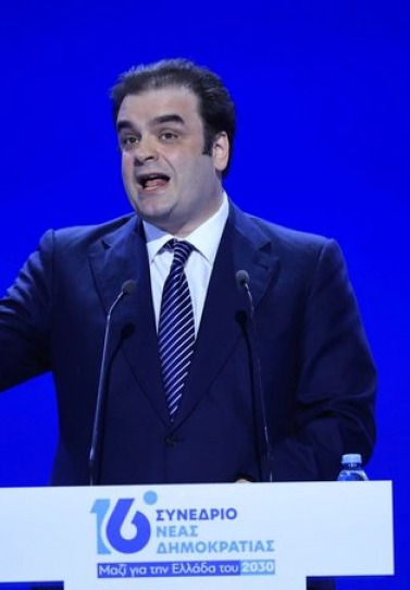 Κυρ. Πιερρακάκης: Τα μέτρα «ακούν» την κοινωνία - Μεταρρύθμιση ο «κουμπαράς»