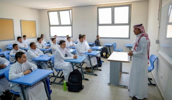 Σαουδική Αραβία: Κλειστά σχολεία και εξ αποστάσεως μαθήματα στο Ριάντ υπό τον φόβο επιθέσεων από τους Χούθι
