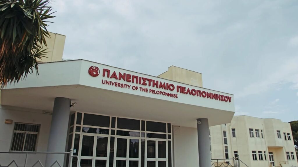 Πάτρα: Εκλεψαν μπρελόκ με 40 κλειδιά από το πρώην ΤΕΙ! Περίεργη υπόθεση