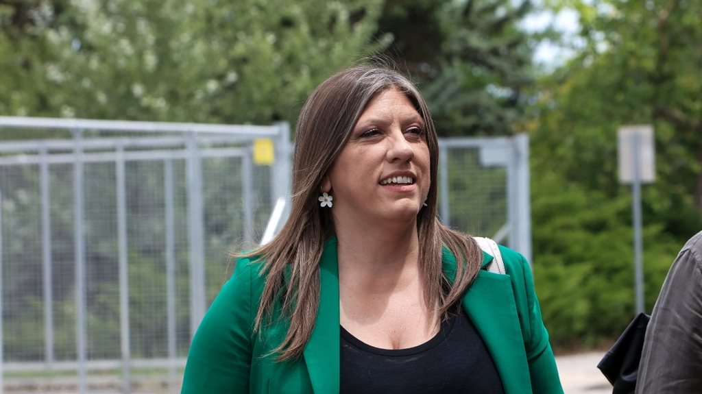 Κωνσταντοπούλου: Ο Τσίπρας πηγαίνει στις ΗΠΑ και μας κάνει ρεζίλι, υποχείριο της Διαμαντοπούλου και του Βενιζέλου ο Ανδρουλάκης