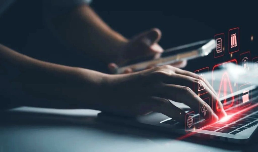 Πάτρα: «Μαμά, γράψε μου τώρα» – Η νέα απάτη με SMS που μπορεί να αδειάσει λογαριασμούς