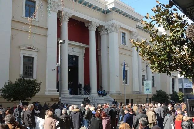 Πάτρα: Λήξη συναγερμού στο Δικαστικό Μέγαρο-Ήταν φάρσα η απειλή για βόμβα