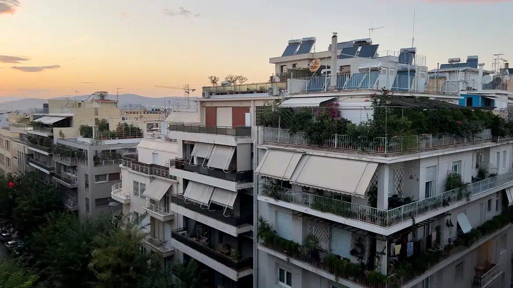 Παγιδευμένοι οι παλαιοί κόκκινοι δανειολήπτες