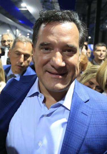 Αιχμές Γεωργιάδη για υπουργούς: Απορώ που επέλεξαν να λείπουν από τη γιορτή της ΝΔ