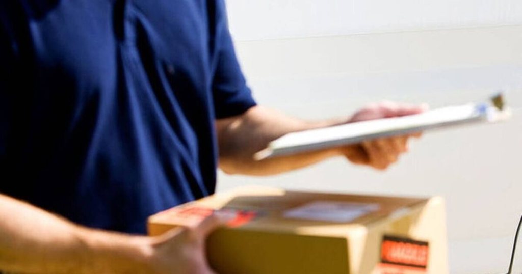 Τέλος τα μετρητά στις πληρωμές των courier – Τι αλλάζει από τον Οκτώβριο