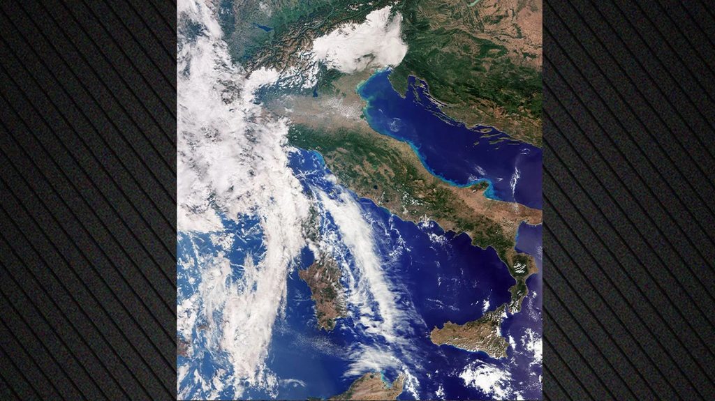 Οι πρώτες εντυπωσιακές εικόνες της Γης από τον νέο δορυφόρο Sentinel-3C! Οι πρώτες λήψεις περιλαμβάνουν εικόνες της Ιταλίας, της Αρκτικής και της Καραϊβικής