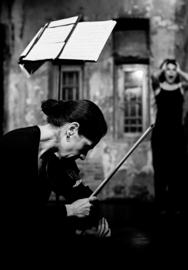 «Ulrike – γράμματα από τη νεκρή πτέρυγα» βασισμένο στις επιστολές της Ουλρίκε Μάινχοφ