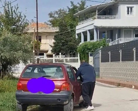 Πάτρα: Αυτοκίνητο έπεσε σε κολόνα στα Συχαινά!
