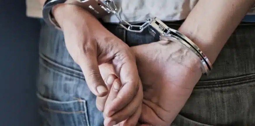 Πάτρα: Συλλήψεις για κατοχή ναρκωτικών