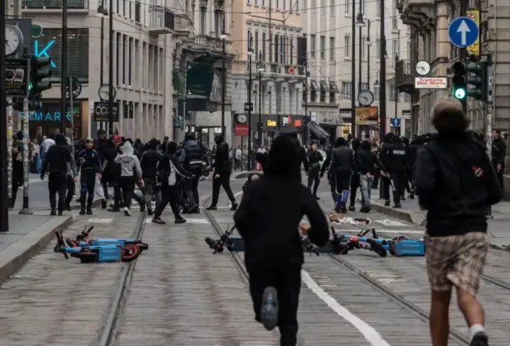 Ιταλία: 500 επιπλέον στρατιώτες στο Μιλάνο με εντολή Μελόνι ενόψει διαδηλώσεων – Έφοδοι σε 150 σπίτια