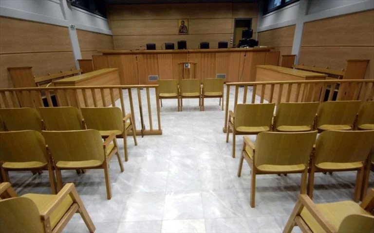 Θεσσαλονίκη: Γυναίκα καταδικάστηκε επειδή χτύπησε με σκουπόξυλο τον γάτο του γείτονά της