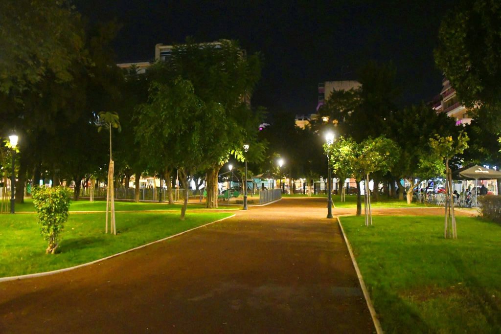 H Πλατεία Ολγας χρειάζεται προστασία! Εγινε η αρχή με τον πρώτο βανδαλισμό
